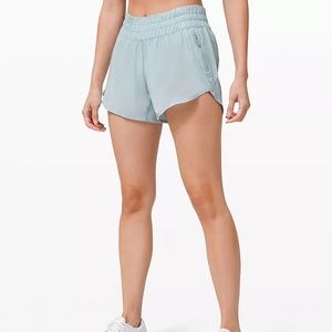 Lululemon 4” Tracker V Short size 4